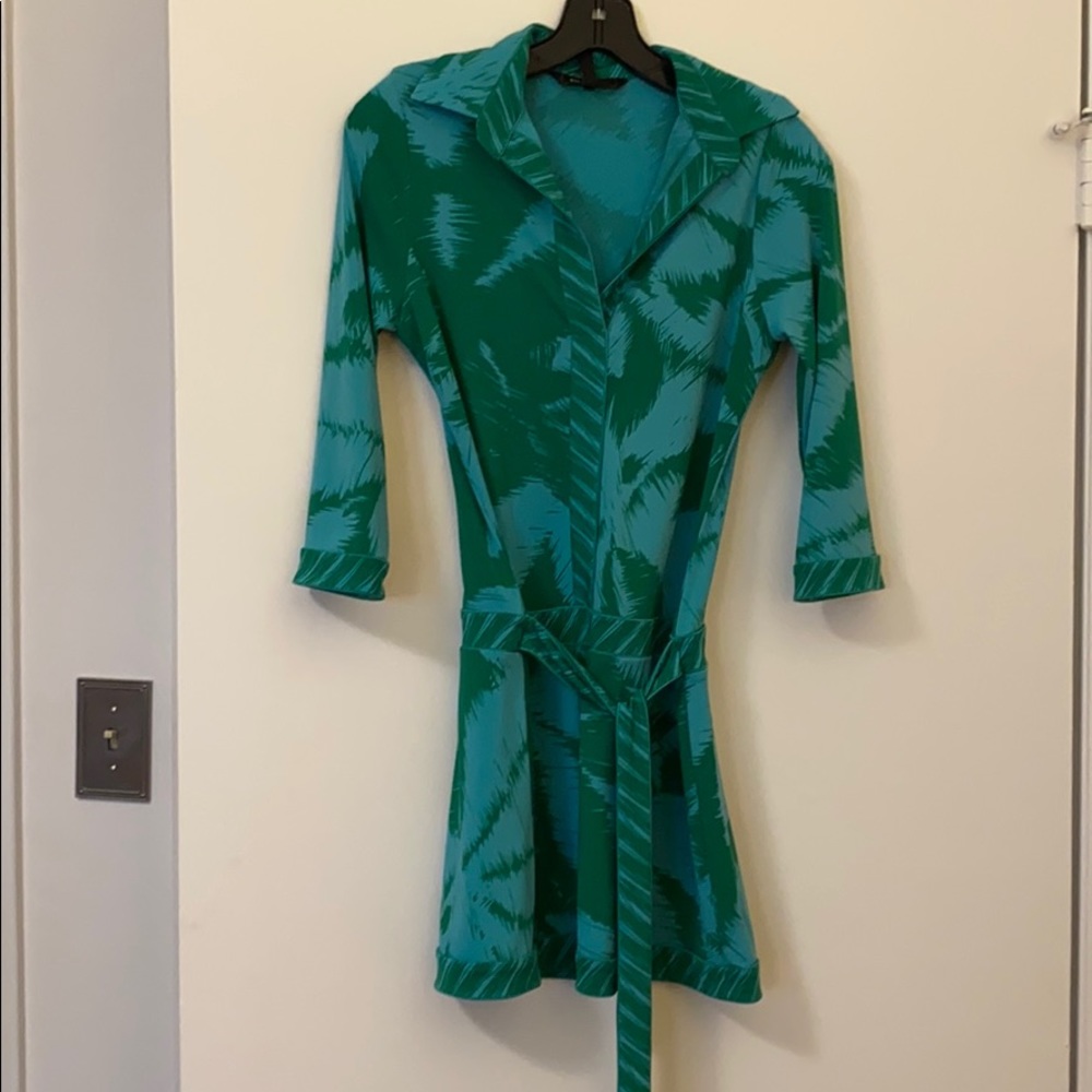 BCBG TROPICAL MINI DRESS